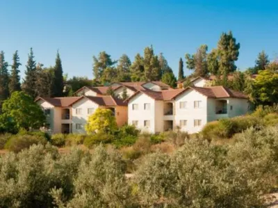 Tzuba Hotel Hotels in Yad Hashmona