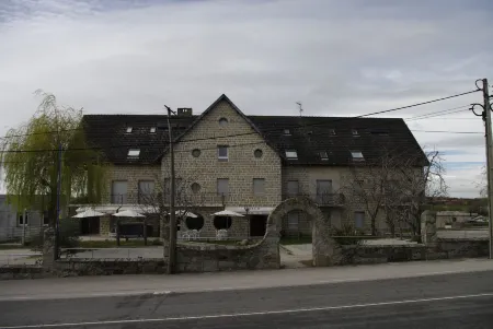 Hotel Miranda do Douro D. Joao III Отели в г. Касарельюш