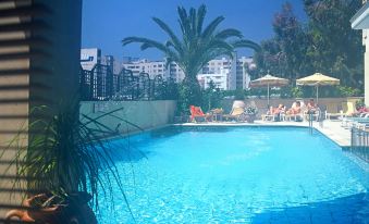 Chrielka Hotel