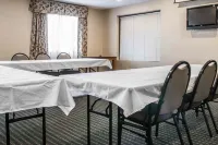 Quality Inn Marshall Near I-69