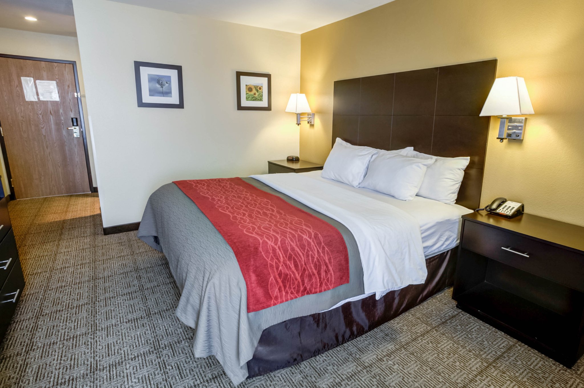 Quality Inn & Suites Lenexa Kansas City