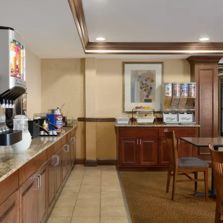 Country Inn & Suites by Radisson, Chester, VA