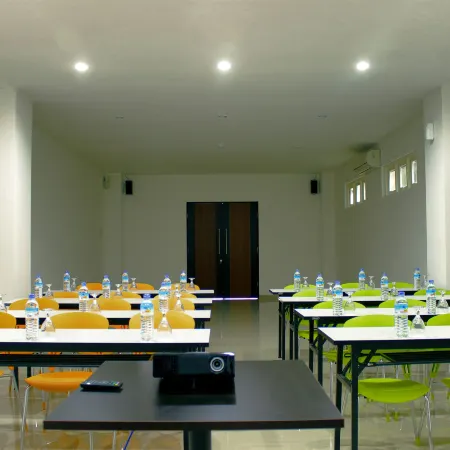 M Hotel