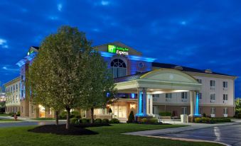 Holiday Inn Express & Suites Marion