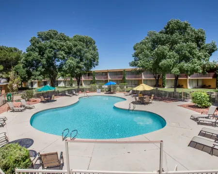 Quality Inn View of Lake Powell - Page