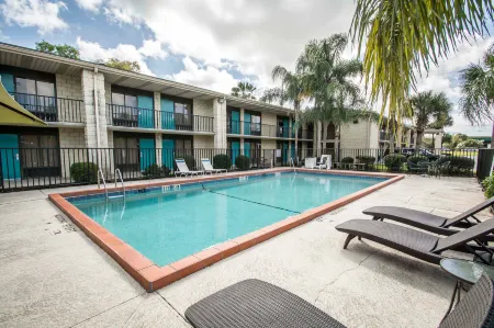 Quality Inn & Suites Orlando Airport