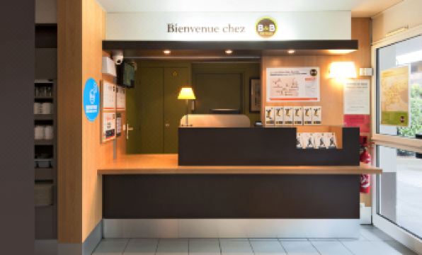 B&B HOTEL Grenoble Université 1