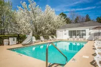 Quality Inn Lagrange East I-85 - Pools