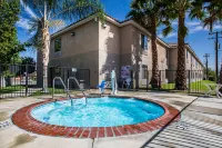 Sleep Inn & Suites Bakersfield North - 2-Star