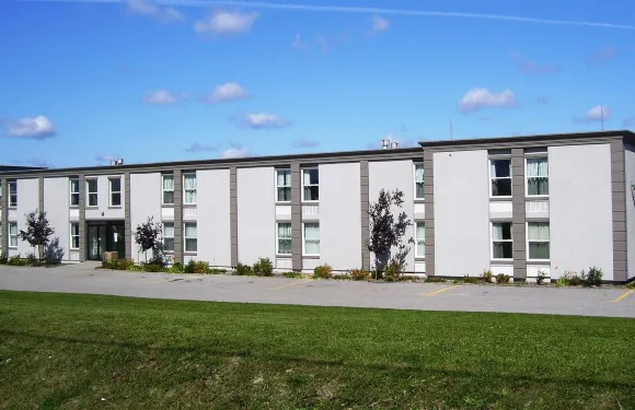 蒂明斯温德姆華美達酒店