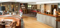 Village Hotel Birmingham Walsall - Baarit