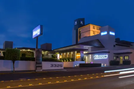 Hotel Horizon & Convention Center