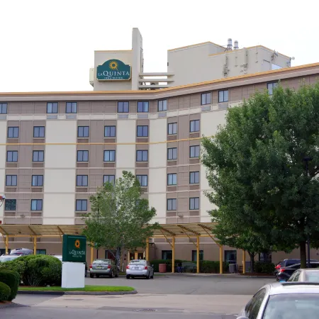 La Quinta by Wyndham Boston Somerville