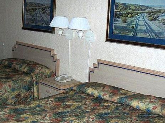 Economy Inn Barstow