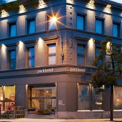 Parkhotel Kortrijk Hotels near Broel towers