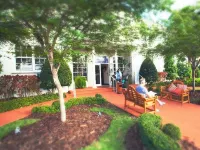 Tradewinds Apartment Hotel Miami Beach Hotels near Miami Beach - South Beach