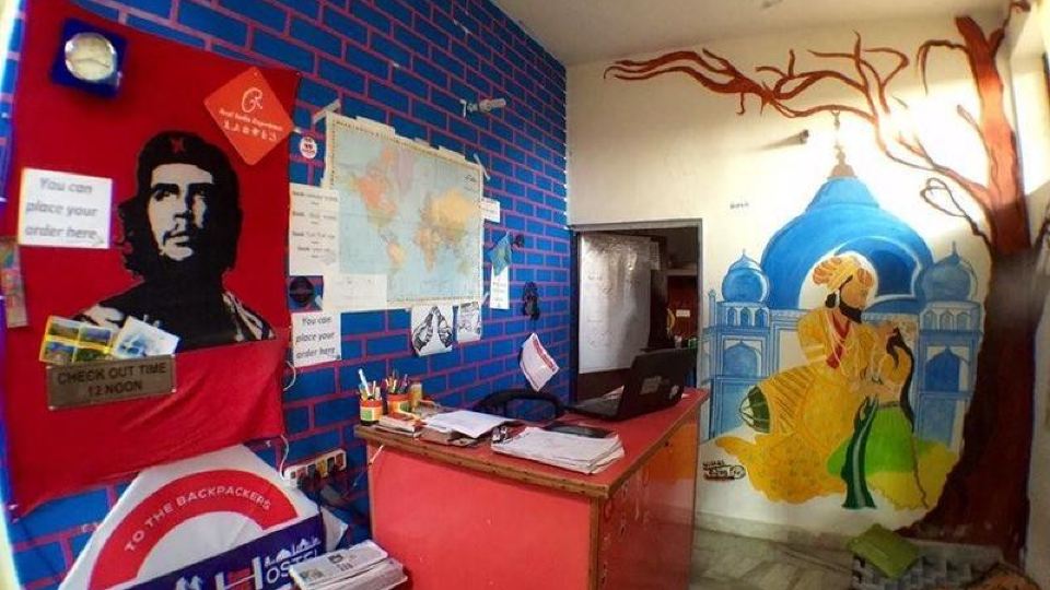 Big Brother Hostel Hotel
