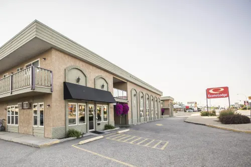 Econo Lodge Hotels in North Okanagan B