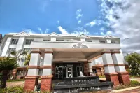 The Riverside Hotel Hotels near Virginia Airport