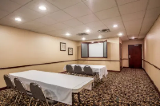 スリープ イン & スイーツ ノーマン、ユニバーシティ近く