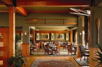 Long Beach Lodge Resort - breakfast