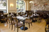 The Plaza Hotel Downtown, Trademark Collection by Wyndham Hotels in Kamloops
