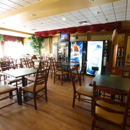 Auberge Québec Отели рядом с достопримечательностью «Торговый центр Laurier Québec»
