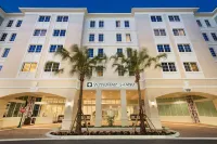 Wyndham Grand Jupiter at Harbourside Place Hotels near Publix Super Market at Sea Plum Town Center