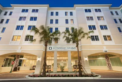 Wyndham Grand Jupiter at Harbourside Place Hotel di Jupiter