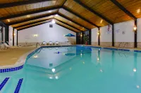 La Quinta Inn & Suites by Wyndham Boston-Andover - Pools