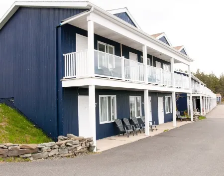 The Iona Heights Inn