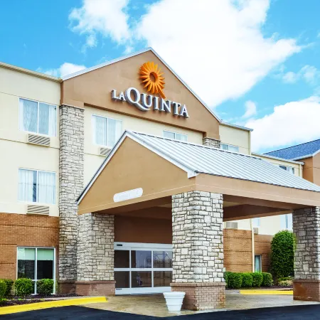 La Quinta Inn & Suites by Wyndham Hopkinsville