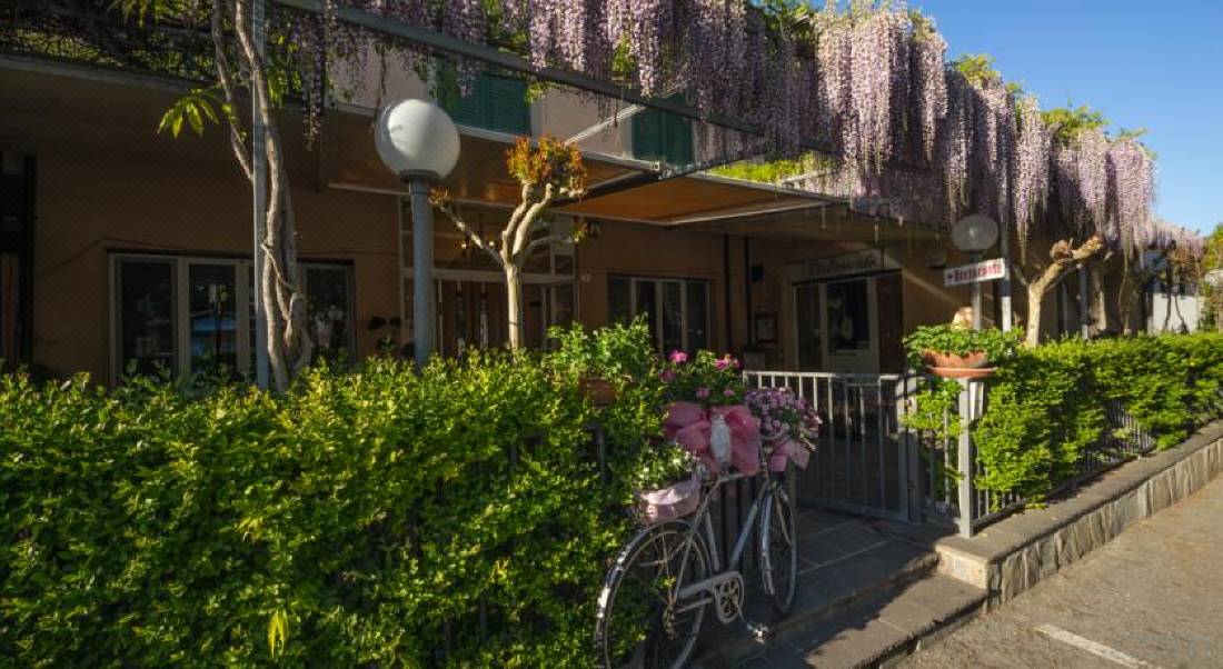 Hotel Ristorante Bologna-San Piero in Bagno Updated 2022 Room Price-Reviews  & Deals | Trip.com