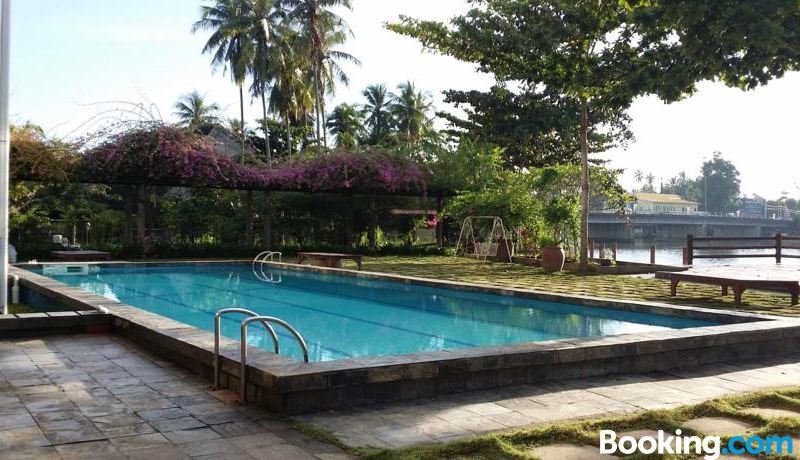 Homestay Ala Riverview Lodge Kota Bharu Room Reviews Photos Panji 2021 Deals Price Trip Com