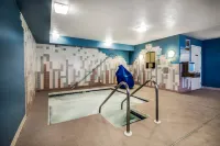 Econo Lodge - 2-Star