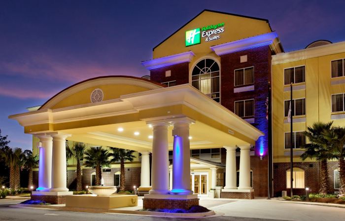 Holiday Inn Express & Suites CRESTVIEW SOUTH I-10 by IHG