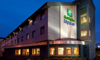 Holiday Inn Express Dunfermline