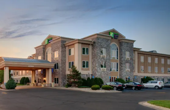 薩吉諾智選假日套房酒店