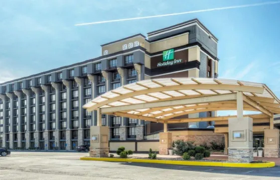 Holiday Inn 機場西地球城