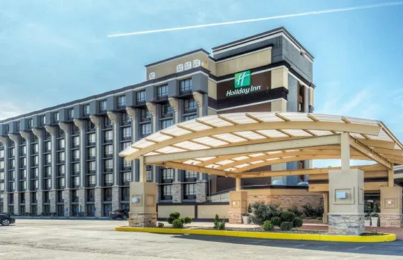 Holiday Inn 機場西地球城