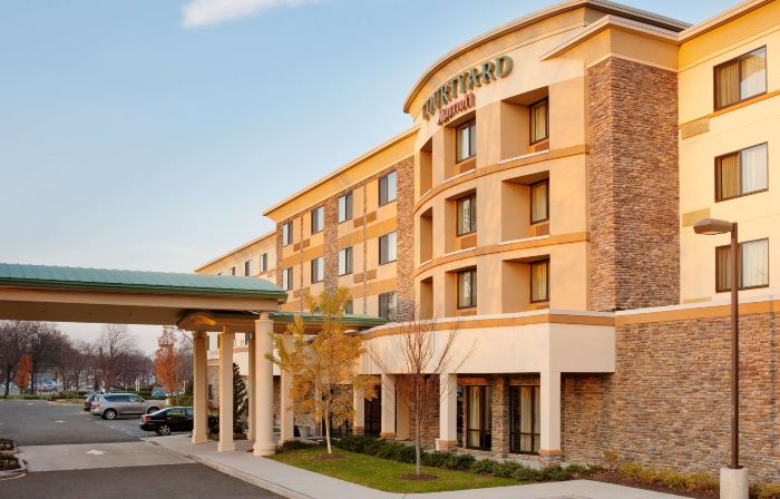 Courtyard Paramus