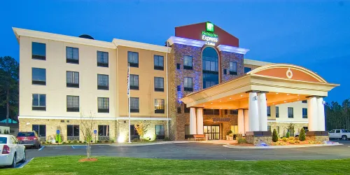 Holiday Inn Express & Suites Fulton