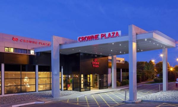 Crowne Plaza Manchester Airport by IHG