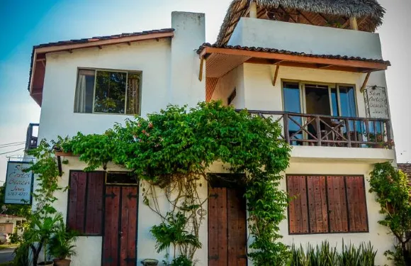 聖卡洛斯海灘旅館