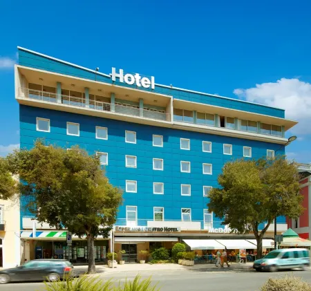 Luna Esperança Centro Отели рядом со станцией Setubal Railway Station