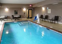Sleep Inn & Suites - Pools