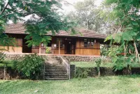 Periyar River Lodge Hotels in Kuttampuzha