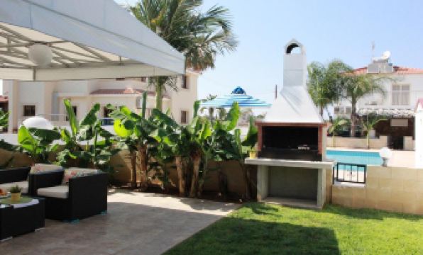 Villa Pietra - Housity