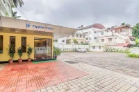 Treebo Pappilon Palace - Pvs Circle Hotels in Mangalore