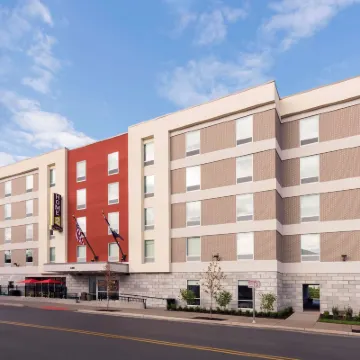 Home2 Suites by Hilton Louisville Downtown NuLu Hotels near Shelby Park